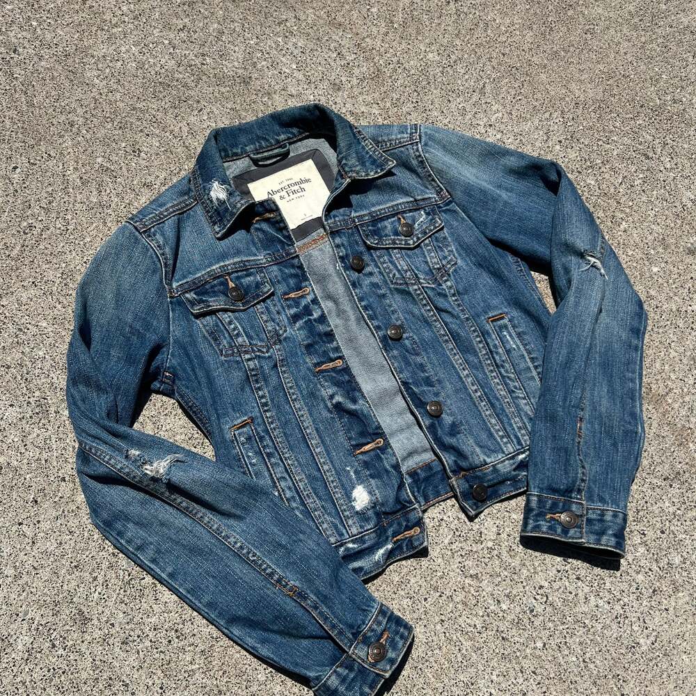 Women’s Abercrombie & Fitch Denim Jacket Size Small